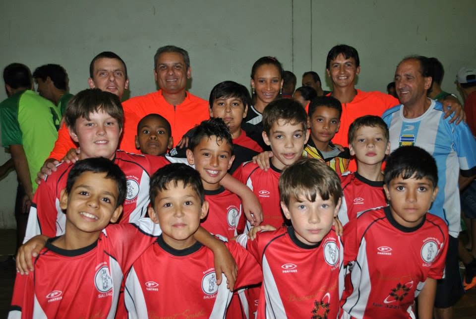 Crianças atletas das categorias de base